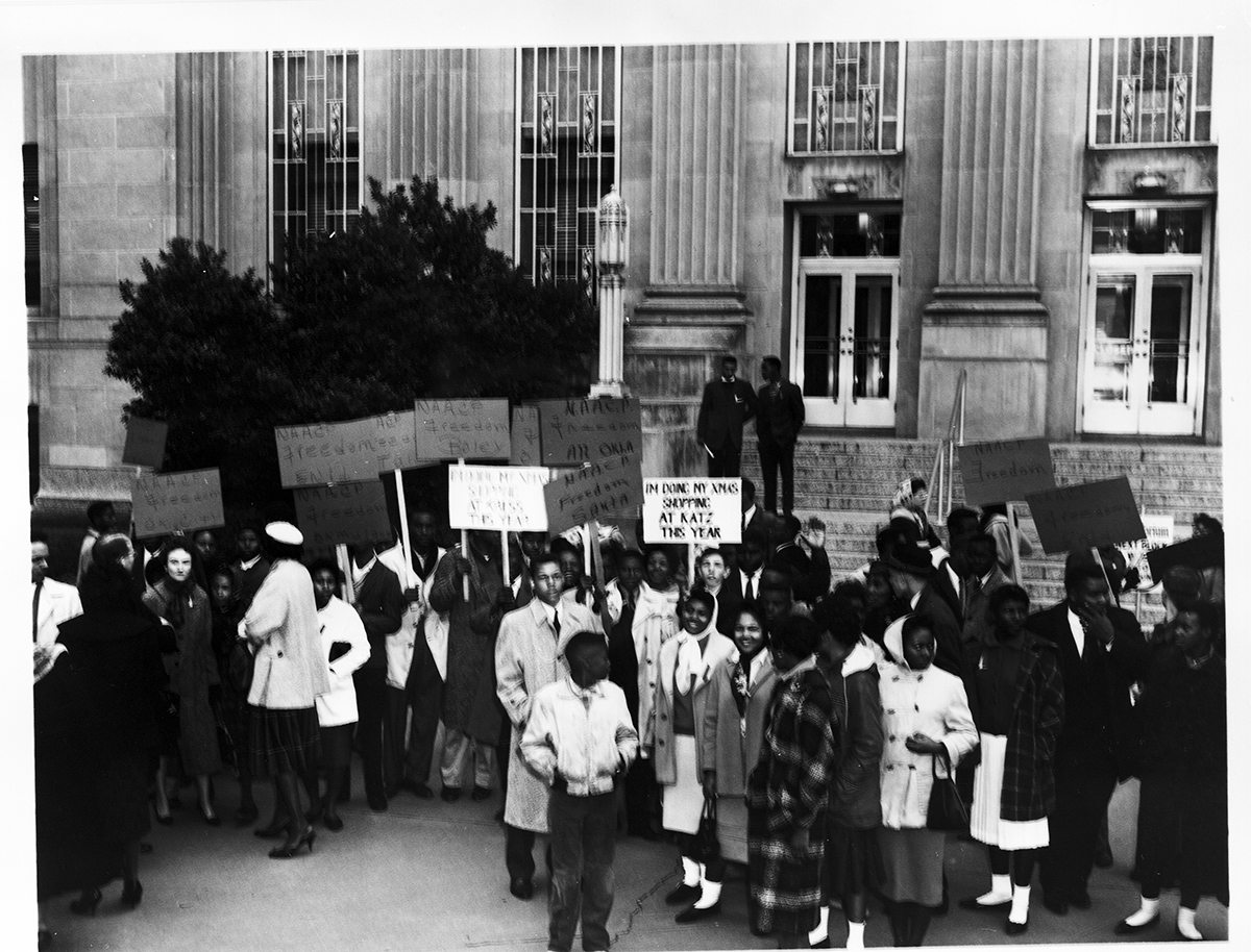Copy of fig 11.10 NAACP protest in OKC 1960 copy