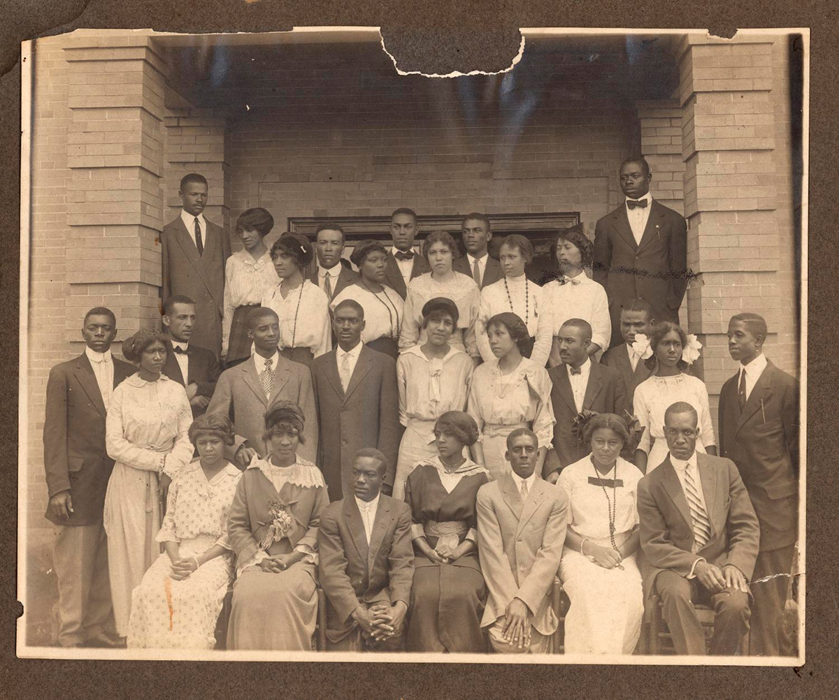 Copy of fig 5.12 Members of the Langston choir around 1914 OHS copy