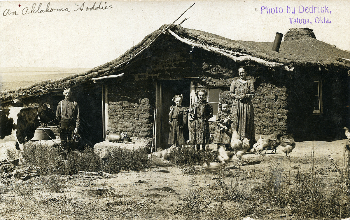 Copy of fig 5.3 Family outside their sod house in Oklahoma Territory around 1900 OHS copy