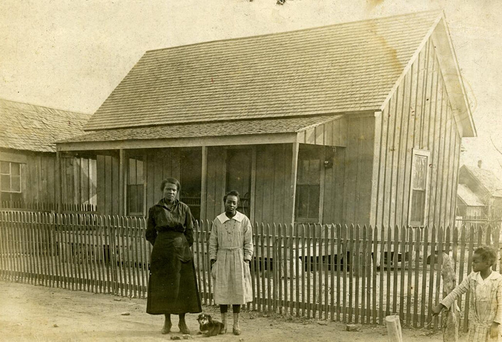 Copy of fig 7.1 Businesswomen and clubwomen in Boley OHS copy